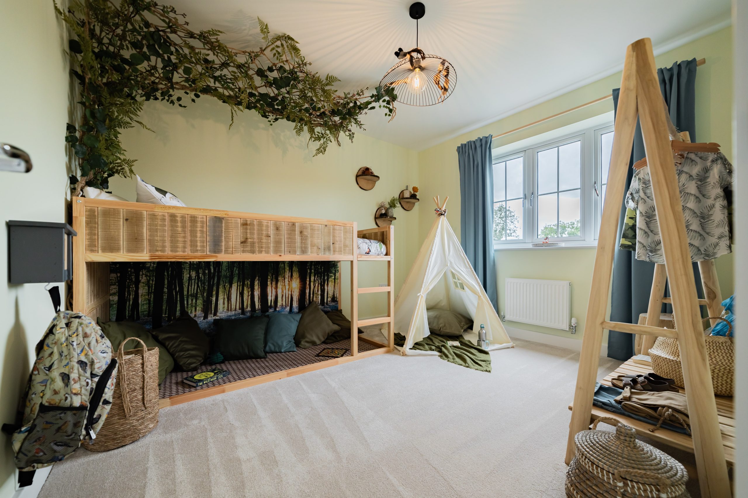 Norton Chase - Bedroom - Olive green
